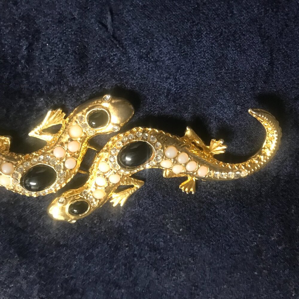 Jewelery buckles belt. UNIQUE. Vintage. New. Small